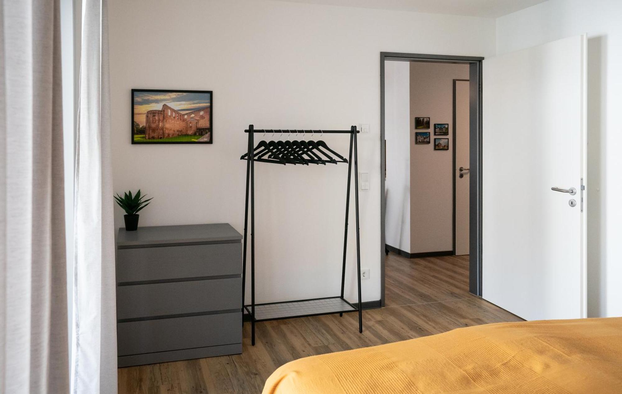 Reitz - Apartment I Zentrale Lage I Stellplatz I 55Qm I 2 Zimmer I Kueche I Bad I Terrasse Bad Hersfeld Exterior photo